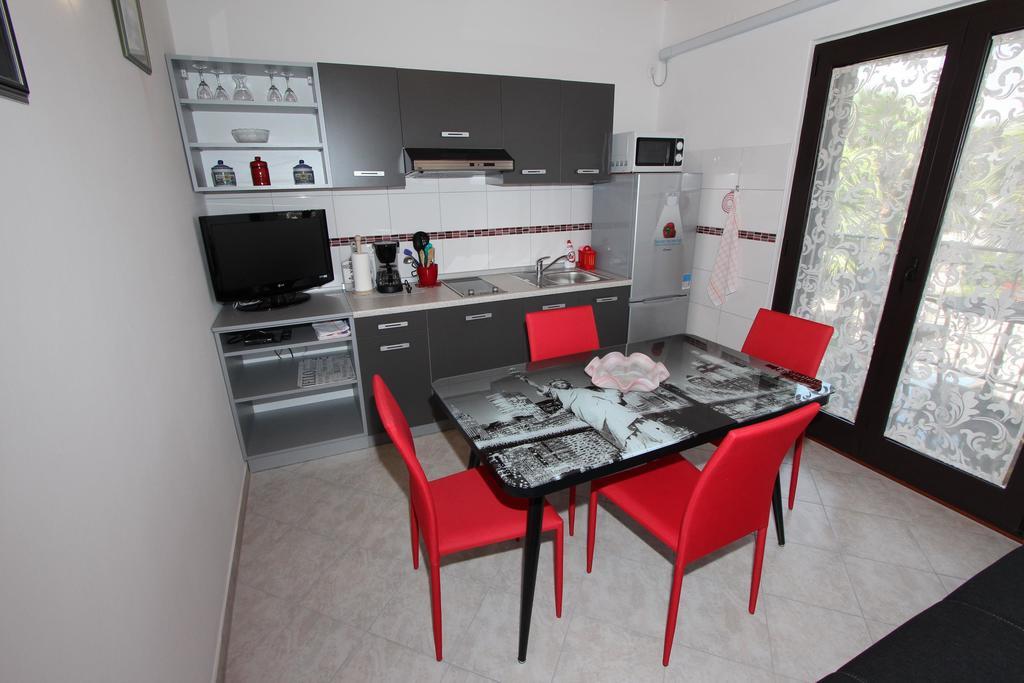 רוביני Apartments Marlina מראה חיצוני תמונה